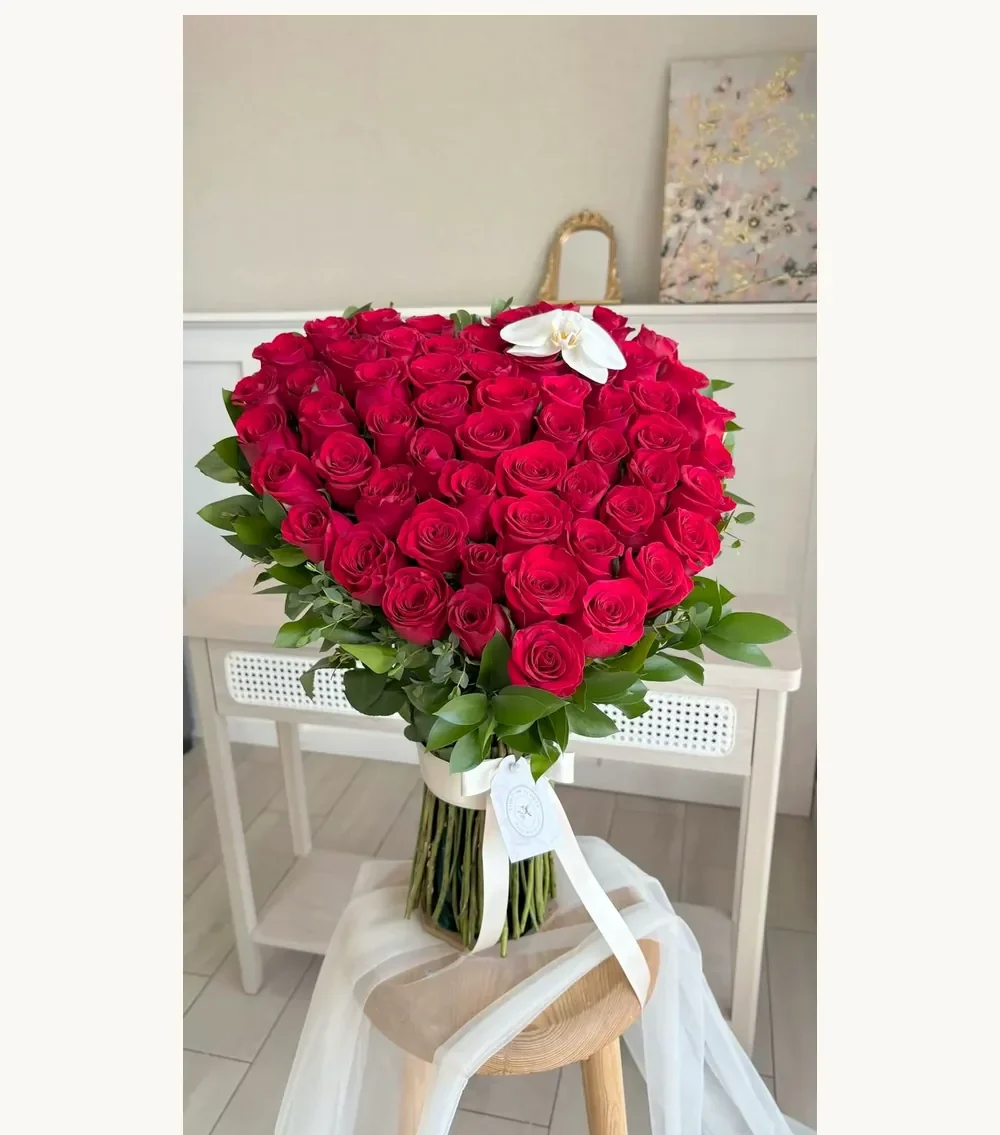 Gran Corazón de Rosas — arreglo floral MontGuer