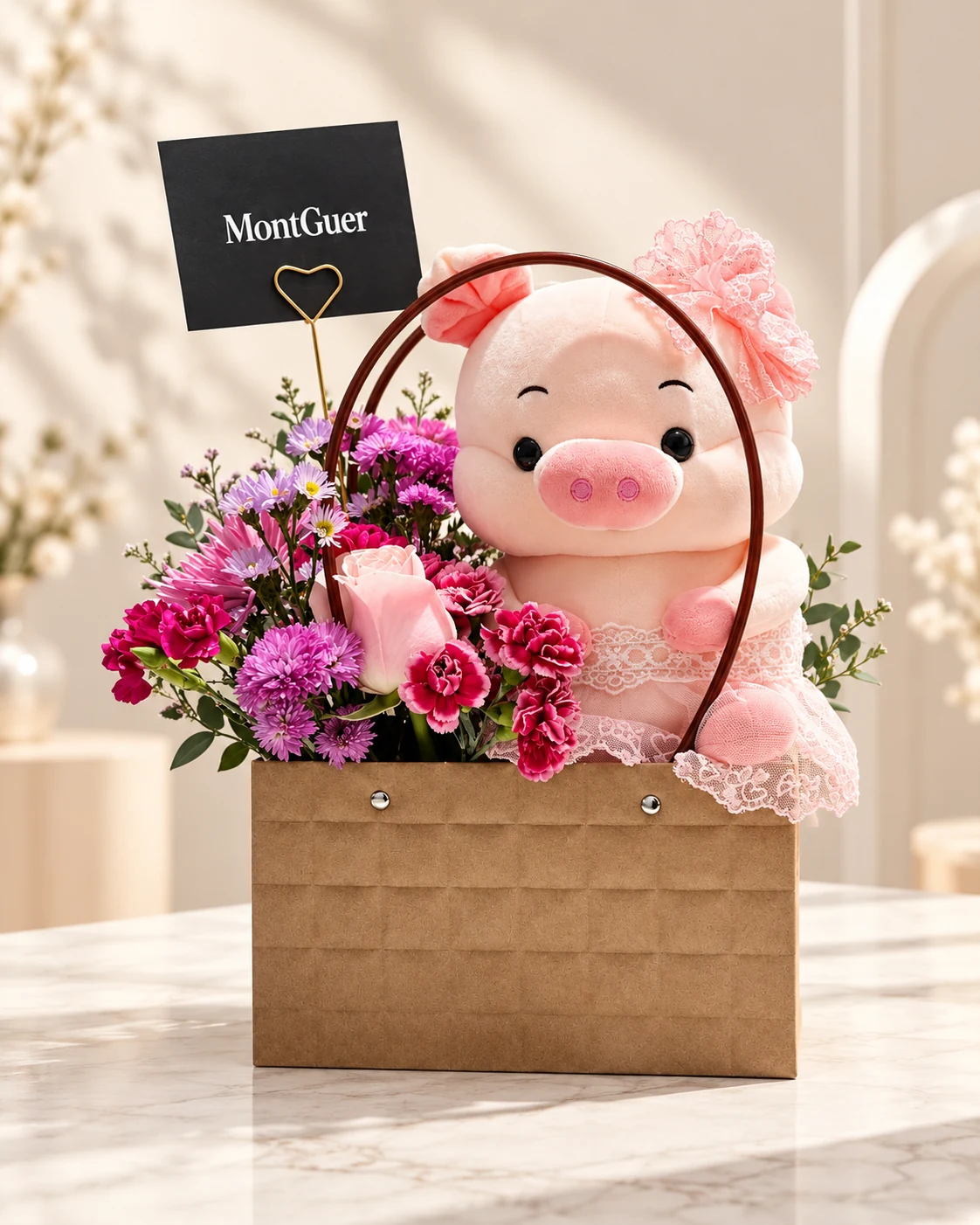Flower Bag Cerdito Rosa — arreglo floral MontGuer
